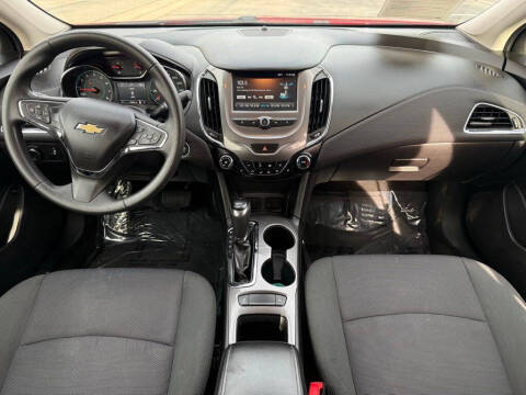 2018 Chevrolet Cruze LT Auto