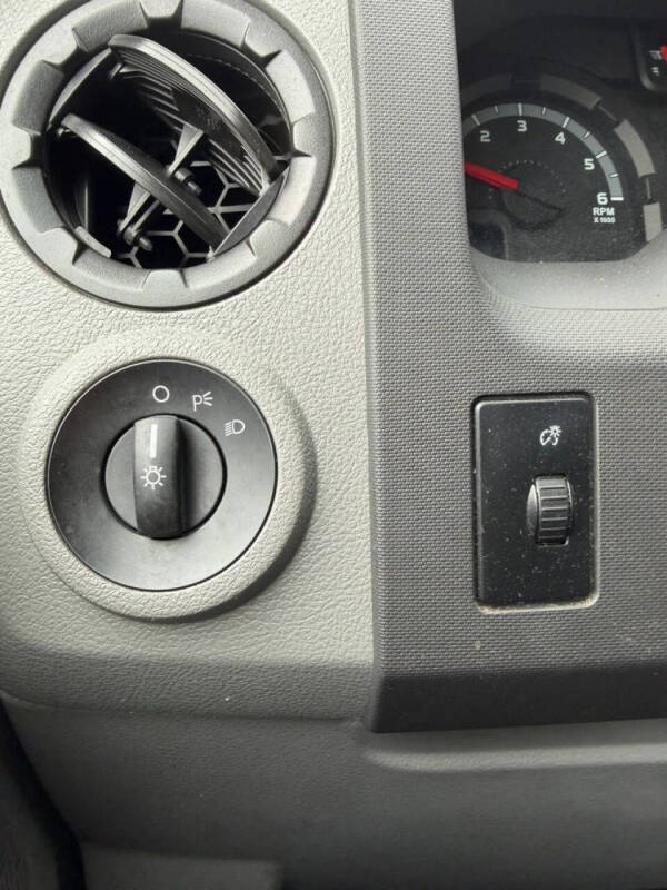 2014 Ford E-Series E-150