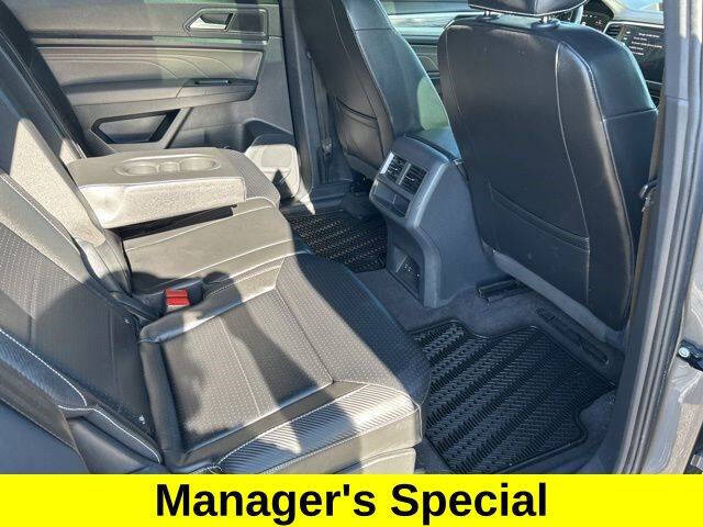 2022 Volkswagen Atlas Cross Sport SE 4Motion