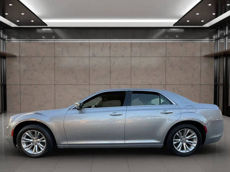 2017 Chrysler 300 C