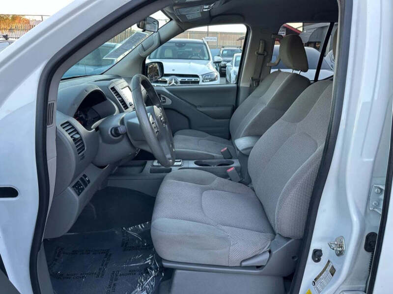 2019 Nissan Frontier SV