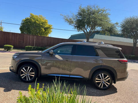 2024 Nissan Pathfinder Platinum