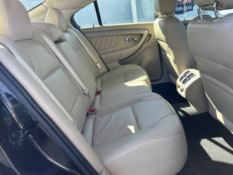 2019 Ford Taurus SEL