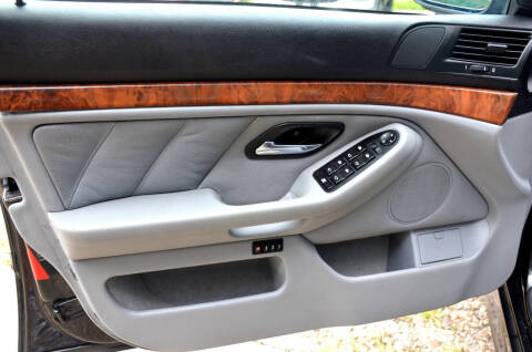 2003 BMW 5 Series 540i