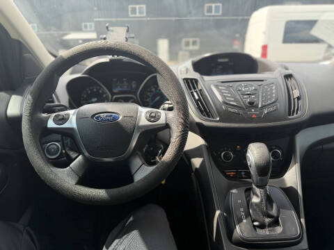 2016 Ford Escape S