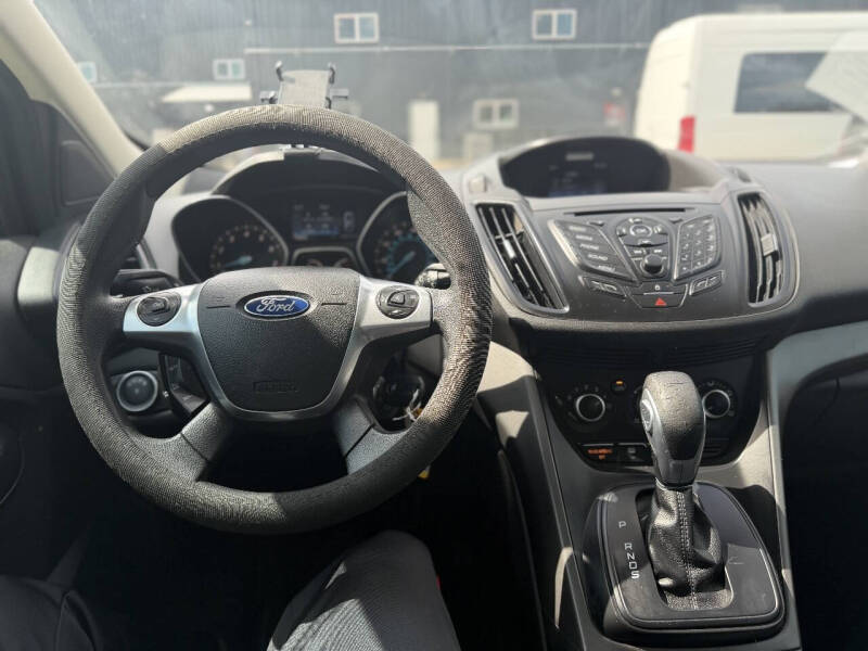 2016 Ford Escape S