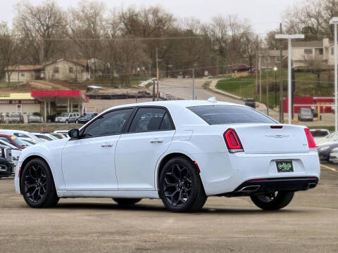 2019 Chrysler 300