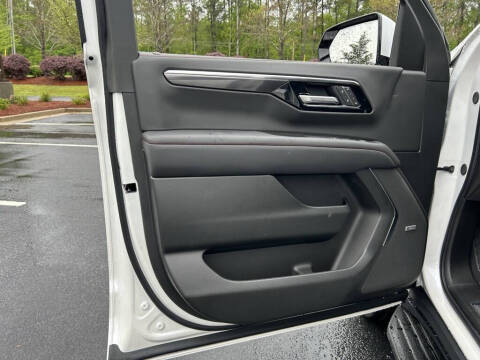 2025 Chevrolet Tahoe RST