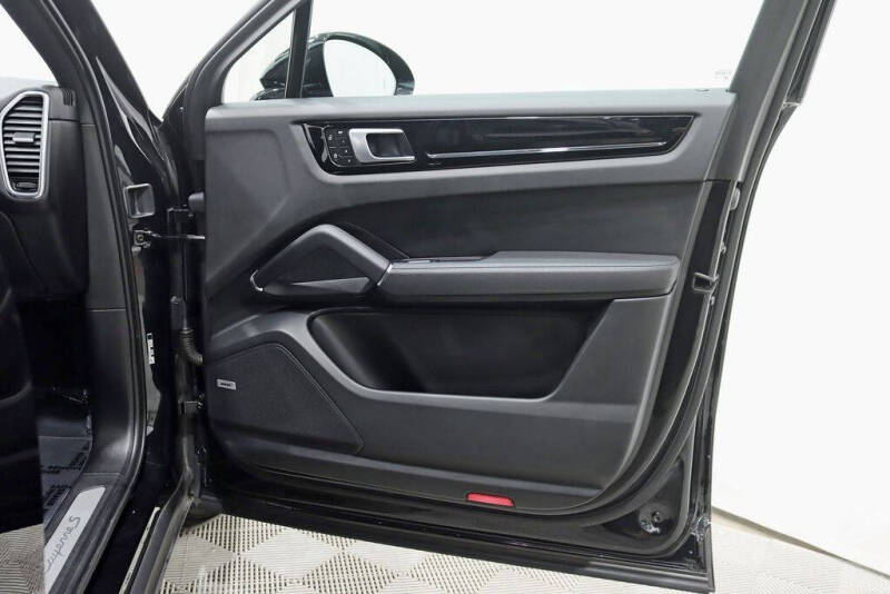 2022 Porsche Cayenne