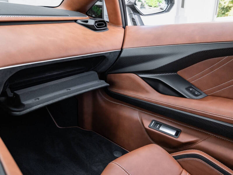 2022 Lamborghini Countach LPI 800-4