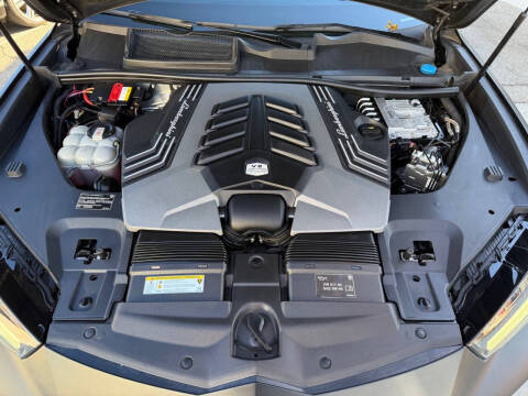 2023 Lamborghini Urus S