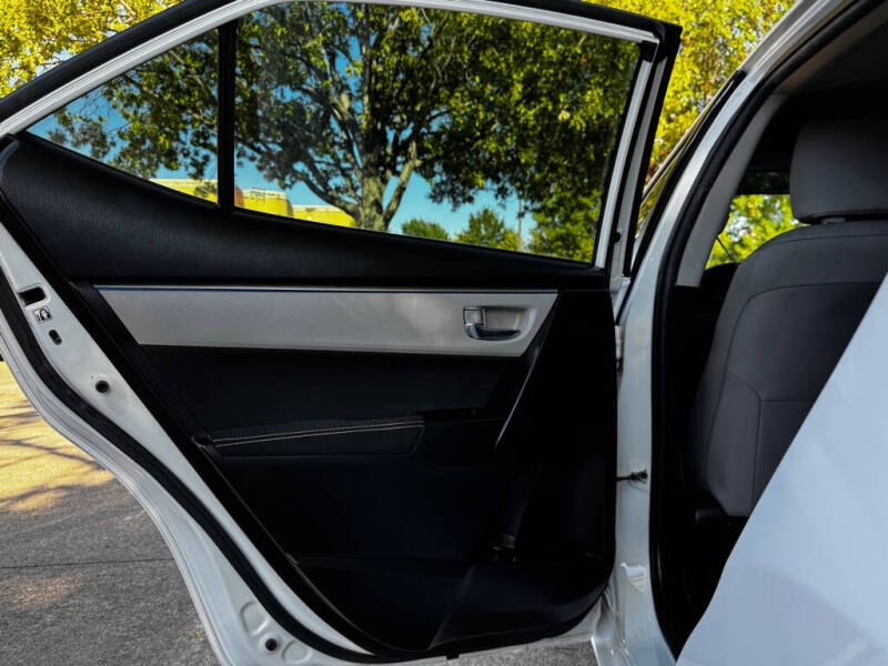 2016 Toyota Corolla LE Plus