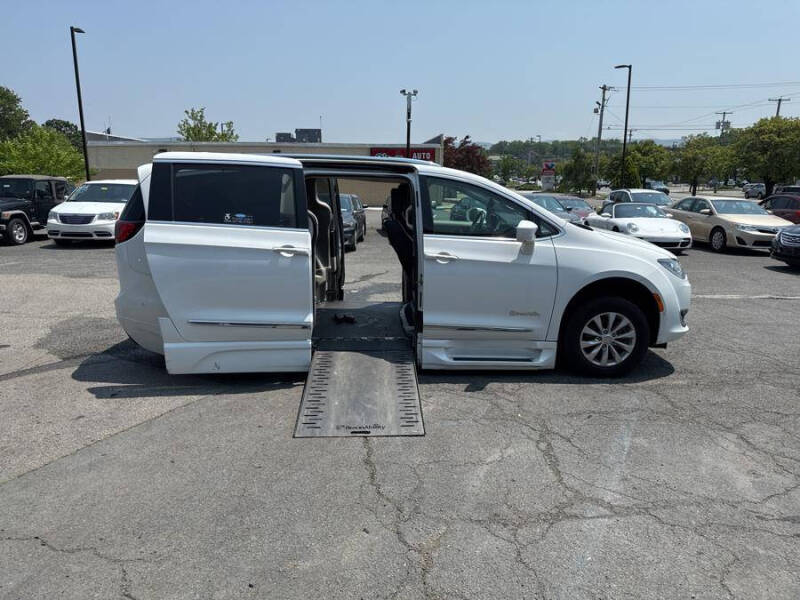 2018 Chrysler Pacifica Touring L Plus