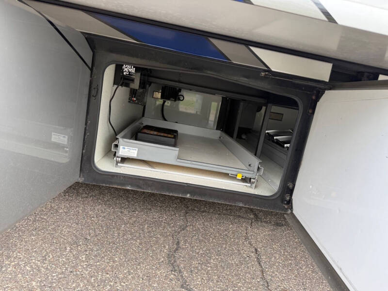 2019 Freightliner XCM Chassis