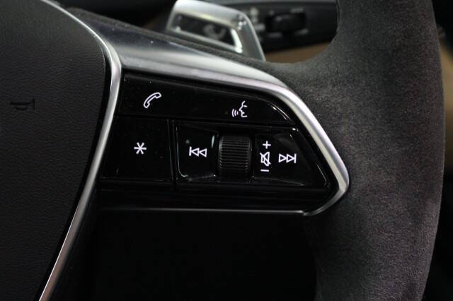 2023 Audi e-tron GT quattro Premium Plus