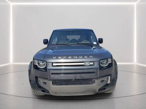 2025 Land Rover Defender 130 P400 X-Dynamic SE