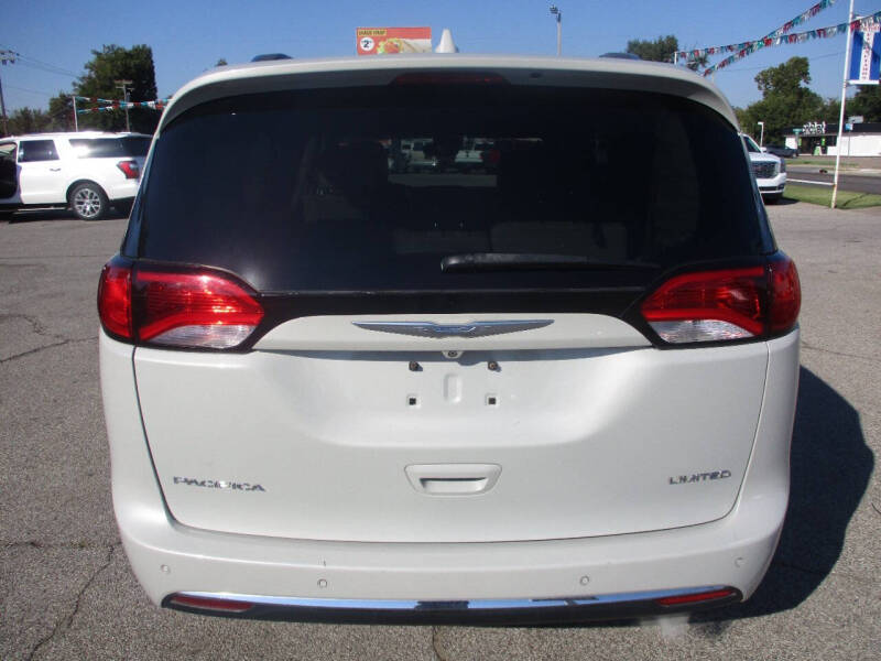 2017 Chrysler Pacifica Limited