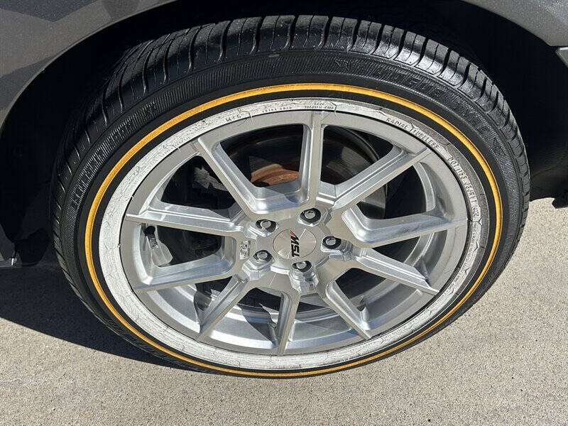 2003 Ford Thunderbird