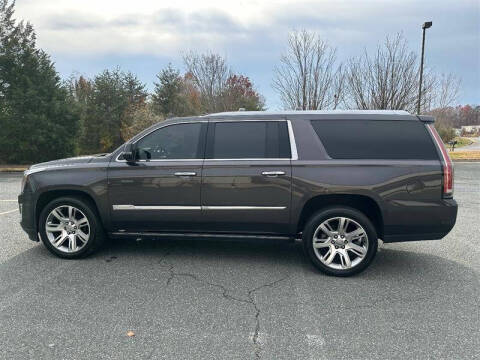 2017 Cadillac Escalade ESV Premium Luxury