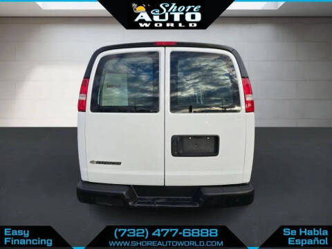 2022 Chevrolet Express 2500