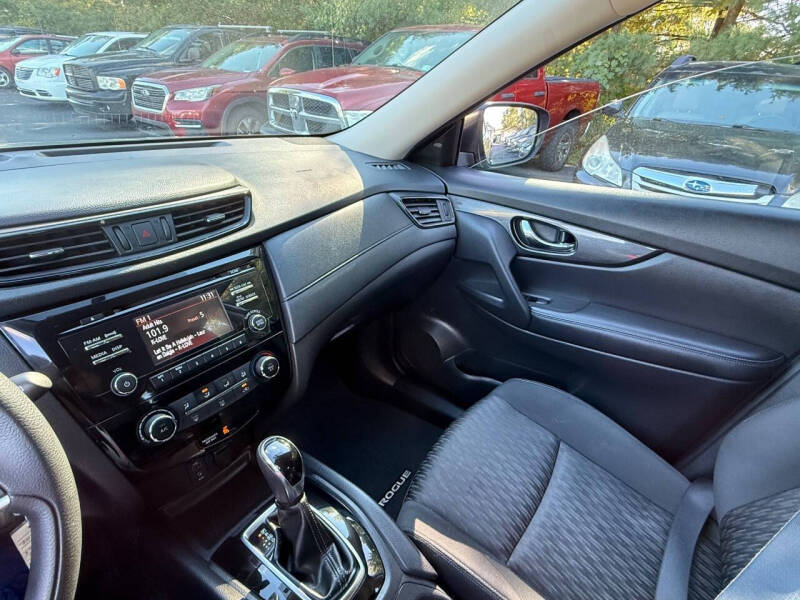 2017 Nissan Rogue SL