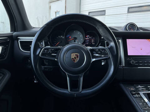 2017 Porsche Macan S