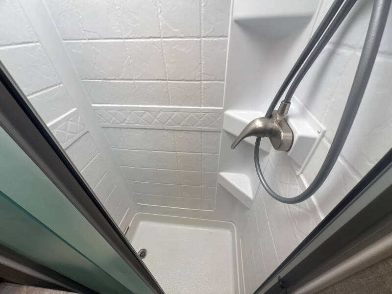 2021 Thor Motor Coach Hurricane