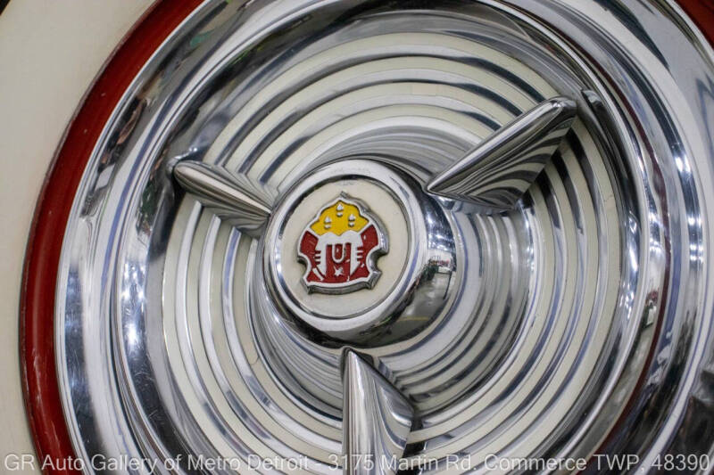 1955 Oldsmobile 98 Starfire