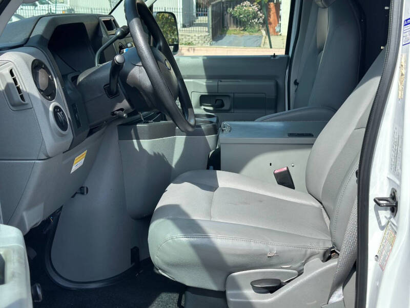 2009 Ford E-Series E-250
