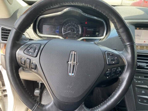 2019 Lincoln MKT Reserve