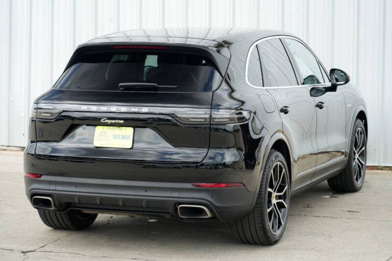 2022 Porsche Cayenne E-Hybrid