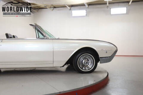 1962 Ford Thunderbird