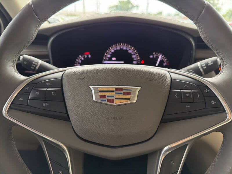 2017 Cadillac XT5 Luxury