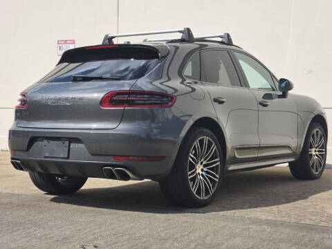 2016 Porsche Macan Turbo