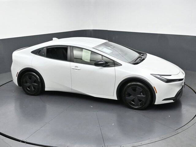 2023 Toyota Prius LE