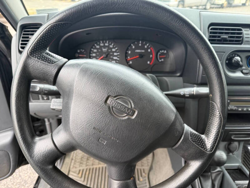 2001 Nissan Frontier XE