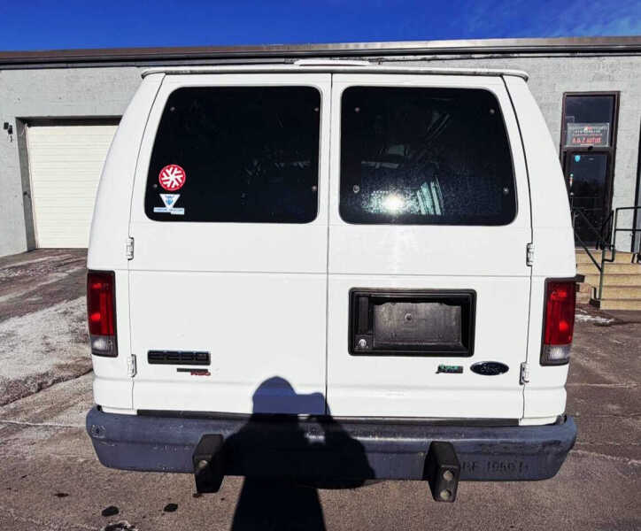 2011 Ford E-Series E-250