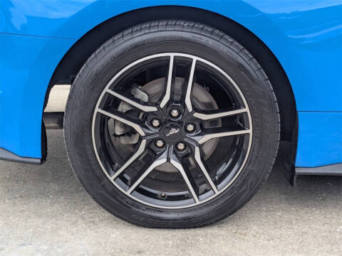 2022 Ford Mustang EcoBoost