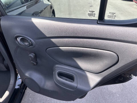 2014 Nissan Versa 1.6 S