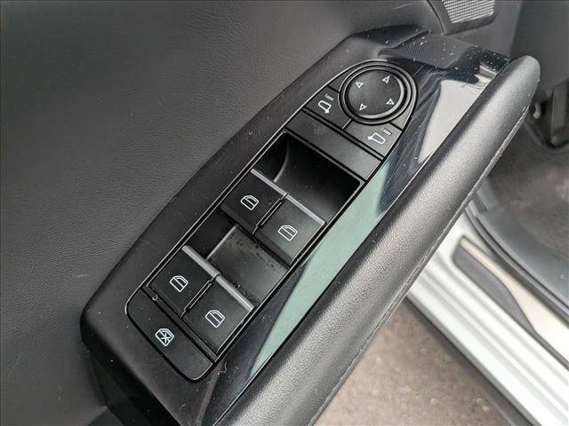 2024 Mazda Mazda3 Hatchback 2.5 S Select Sport