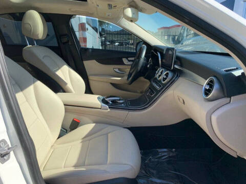 2017 Mercedes-Benz C-Class