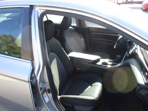 2019 Toyota Camry LE