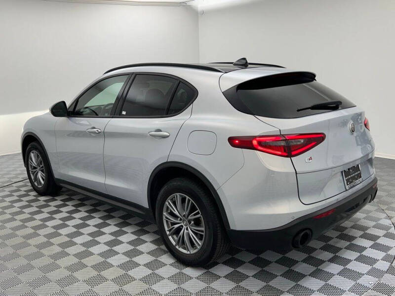 2022 Alfa Romeo Stelvio Sprint