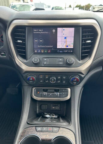 2020 GMC Acadia Denali