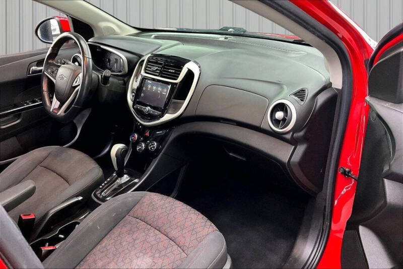 2019 Chevrolet Sonic LT Auto