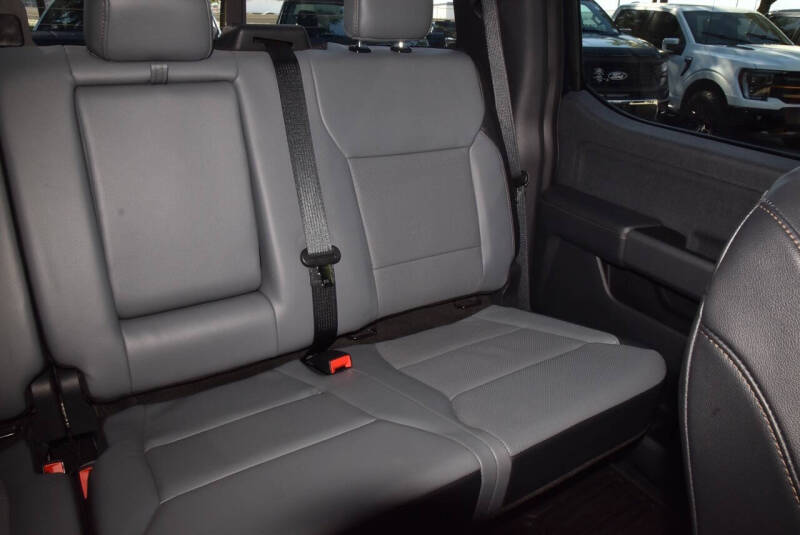 2023 Ford F-150 Lightning Lariat