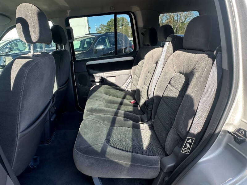 2003 Ford Explorer XLT