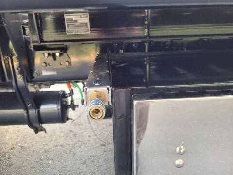 2025 Freightliner M2 106