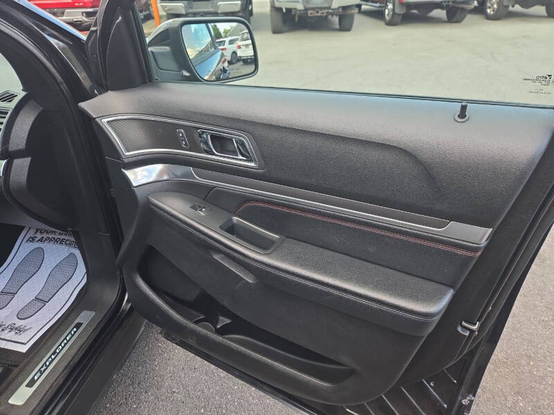 2016 Ford Explorer Sport
