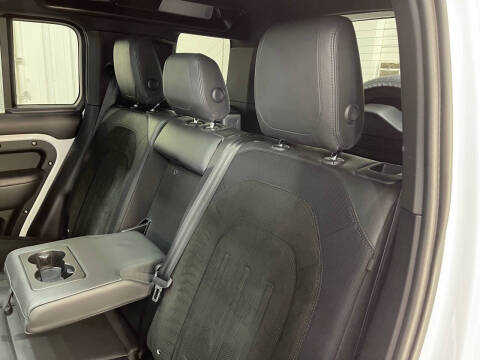 2022 Land Rover Defender 110 V8